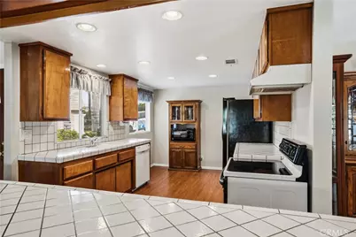 30904 Long Point Drive, Canyon Lake, CA 92587 - Photo 9