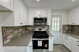 543 E 3rd St, Azusa, CA 91702 - Photo 13