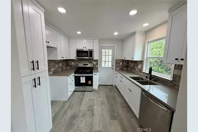 543 E 3rd Street, Azusa, CA 91702 - Photo 15