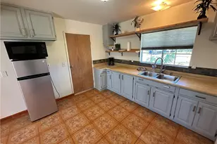 979 N Gardena, Rialto, CA 92376 - Photo 11