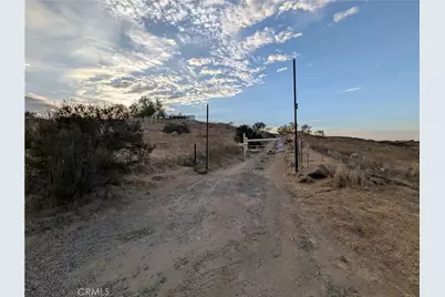 16690 Harris, Perris, CA 92570 - Photo 5