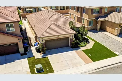 6990 Emerald, Fontana, CA 92336 - Photo 37