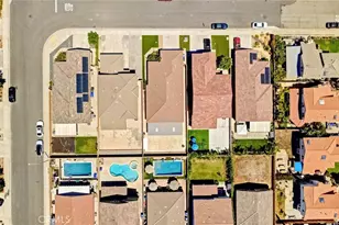 6990 Emerald, Fontana, CA 92336 - Photo 43