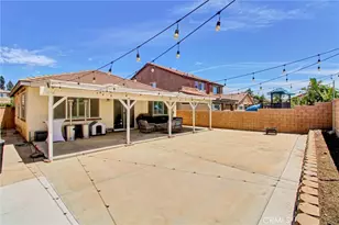 6990 Emerald, Fontana, CA 92336 - Photo 31