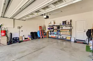 6990 Emerald, Fontana, CA 92336 - Photo 29