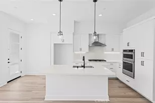 105 Moody, Irvine, CA 92618 - Photo 7