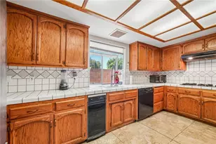 575 Lauresa, Hemet, CA 92544 - Photo 13