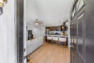 914 W Cambridge Ave, Fresno, CA 93705 - Photo 23