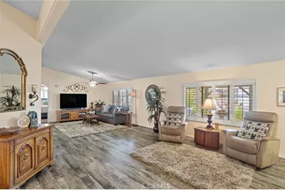 38124 Calle Amigable, Murrieta, CA 92563 - Photo 11
