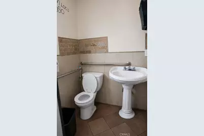2171 W Lincoln Avenue, Anaheim, CA 92801 - Photo 11