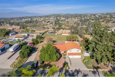 15750 Pounders, Riverside, CA 92504 - Photo 47