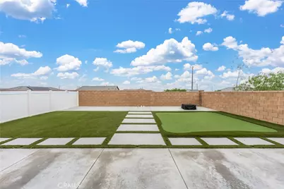559 Colorado, Rialto, CA 92377 - Photo 5