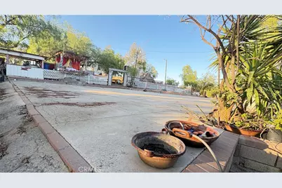 21751 Rogers, Perris, CA 92570 - Photo 5