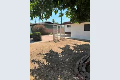 26722 Cypress, Highland, CA 92346 - Photo 35