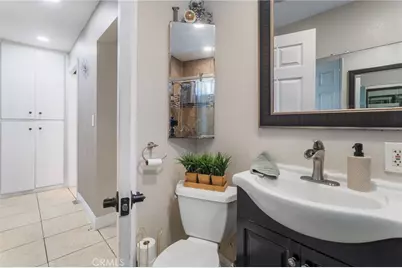 11907 Orchard Avenue, Los Angeles, CA 90044 - Photo 19