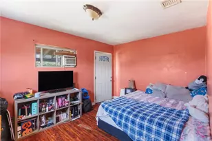 11907 Orchard Ave, Los Angeles, CA 90044 - Photo 21
