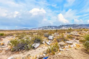 32787 Jagadon, Lucerne Valley, CA 92356 - Photo 21