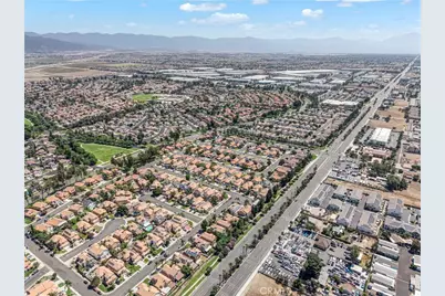 8027 Palermo, Fontana, CA 92336 - Photo 23