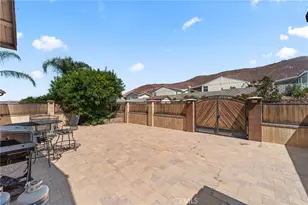 8931 Granite Hill, Jurupa Valley, CA 92509 - Photo 29