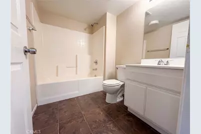 11401 Villa, Adelanto, CA 92301 - Photo 15