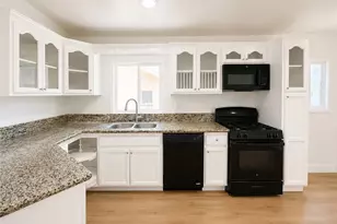 5715 Deane, Los Angeles, CA 90043 - Photo 3