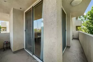 19350 Sherman Way, Reseda, CA 91335 - Photo 23