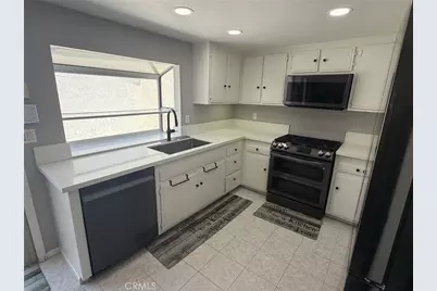 1913 W Wakeham, Santa Ana, CA 92704 - Photo 7