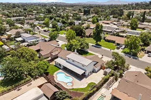 2463 Falling Oak, Riverside, CA 92506 - Photo 51