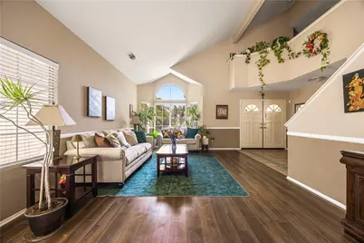 24357 Gitano Drive, Murrieta, CA 92562 - Photo 9