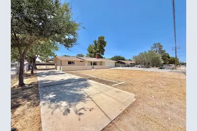 8938 Evergreen, Hesperia, CA 92345 - Photo 3