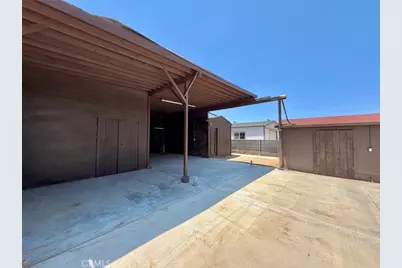 8938 Evergreen, Hesperia, CA 92345 - Photo 21