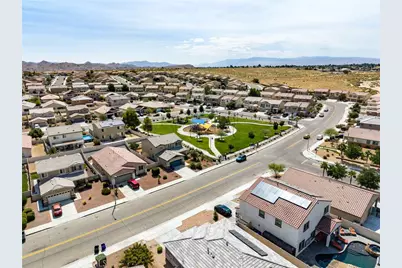 16620 Desert Lily, Victorville, CA 92394 - Photo 7