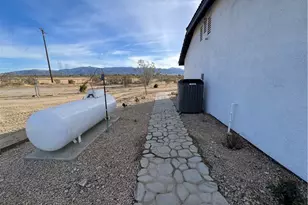 12911 Corton St, Phelan, CA 92371 - Photo 23