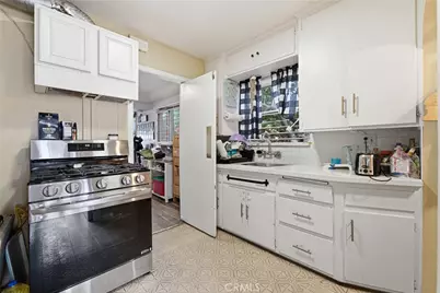 9231 Hunt Avenue, South Gate, CA 90280 - Photo 11