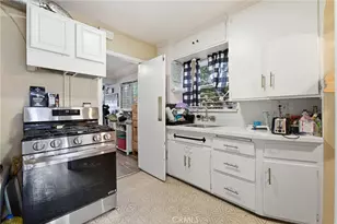 9231 Hunt Ave, South Gate, CA 90280 - Photo 11