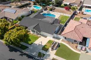 415 E Kendall St, Corona, CA 92879 - Photo 51