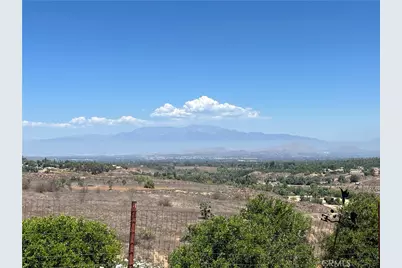 16571 Mockingbird Canyon, Riverside, CA 92504 - Photo 3