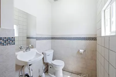 247 E Highland, San Bernardino, CA 92404 - Photo 33