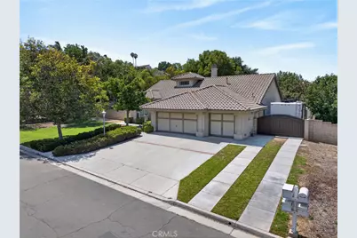 11321 Breithorn Court, Riverside, CA 92503 - Photo 5