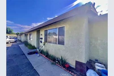 17352 Valencia, Fontana, CA 92335 - Photo 3
