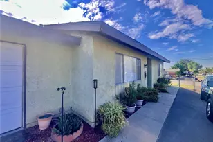 17352 Valencia, Fontana, CA 92335 - Photo 5