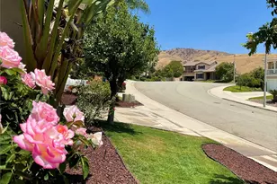 7142 Hidden Ct, Highland, CA 92346 - Photo 3
