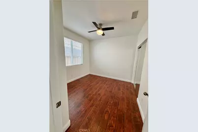 32587 Winterberry Ln, Lake Elsinore, CA 92532 - Photo 7