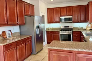 32587 Winterberry Ln, Lake Elsinore, CA 92532 - Photo 11