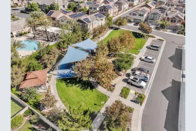16064 Symphony Lane, Fontana, CA 92336 - Photo 33