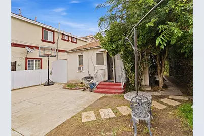 9231 Hunt Avenue, South Gate, CA 90280 - Photo 19
