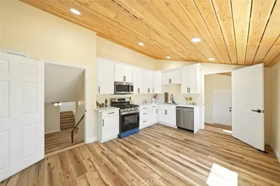 11498 Shahaptain, Hesperia, CA 92345 - Photo 11