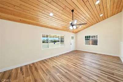 11498 Shahaptain, Hesperia, CA 92345 - Photo 3