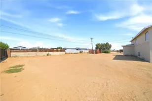 11498 Shahaptain, Hesperia, CA 92345 - Photo 45