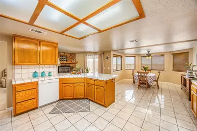 14348 Northpark, Hesperia, CA 92345 - Photo 13